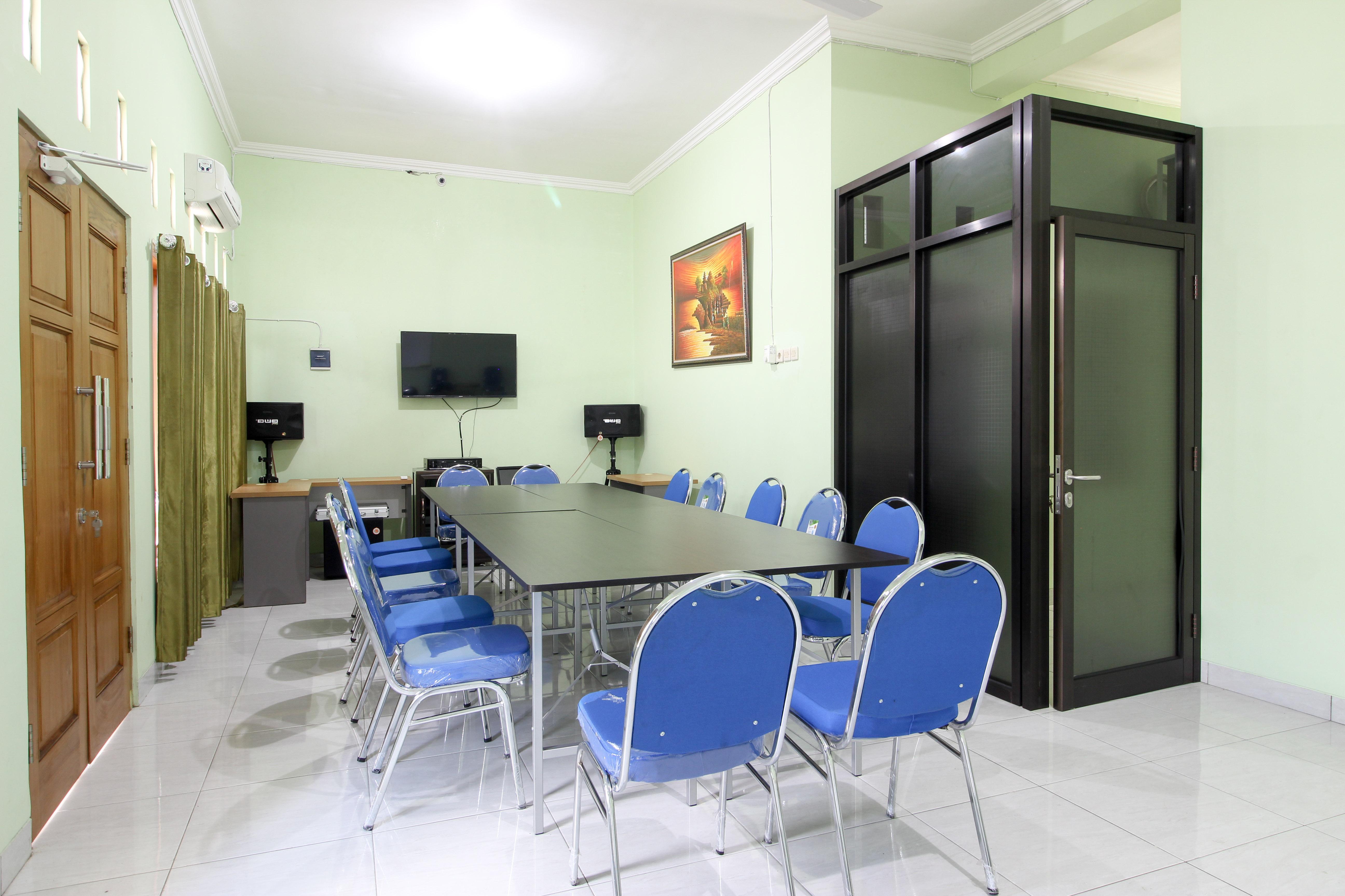 Reddoorz Plus Near Taman Sari Yogyakarta Exterior photo